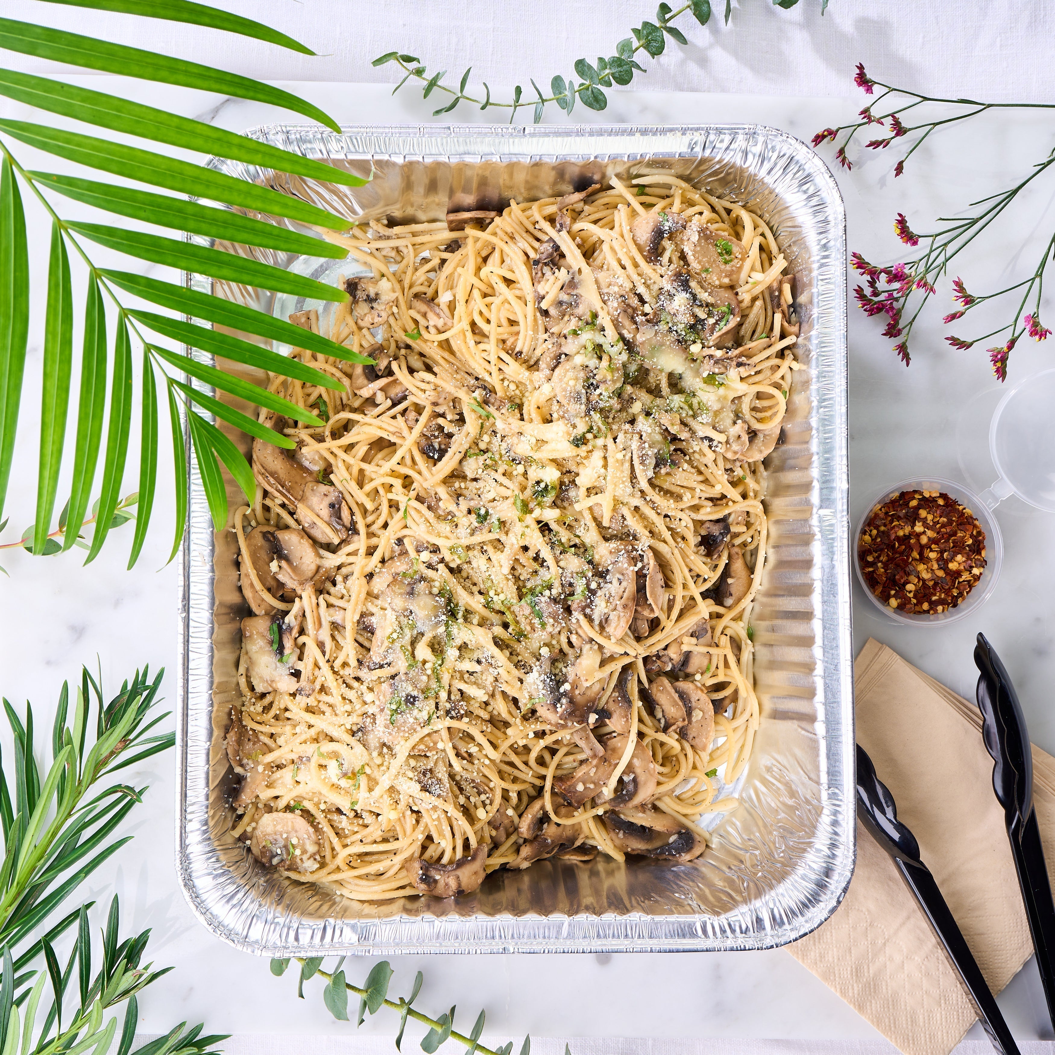 Mushroom Aglio Olio Pasta Tray  🌿