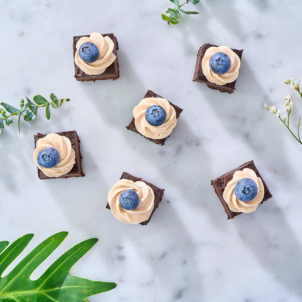 Mini Cakes (Box of 12)