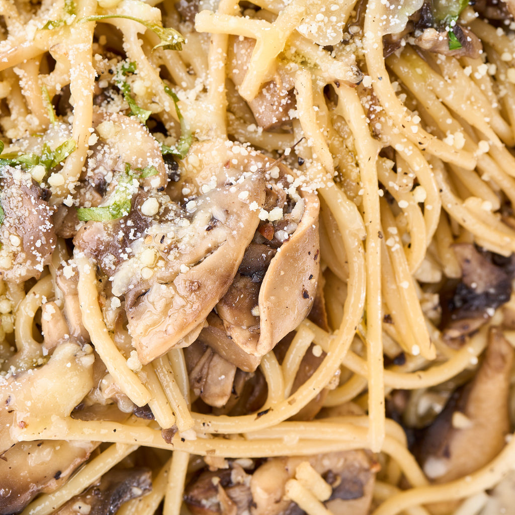 Mushroom Aglio Olio Pasta Tray  🌿